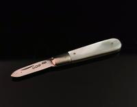 Vintage Sterling Silver & Mother of Pearl Fruit Knife (2 of 9) Vintage Sterling Silver & Mother of Pearl Fruit Knife (2 of 9)