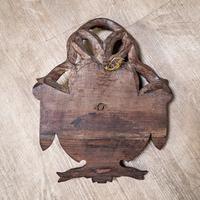 Carved Walnut Cartouche (6 of 6) Carved Walnut Cartouche (6 of 6)