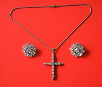 Excellent Vintage Collection of 50s Jewellery - Ideal Gift / Present (3 of 7) Excellent Vintage Collection of 50s Jewellery - Ideal Gift / Present (3 of 7)