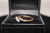18ct Gold & Diamond Ring, size K, weighing 2.1g (6 of 6) 18ct Gold & Diamond Ring, size K, weighing 2.1g (6 of 6)