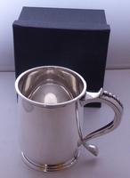 1939 1 Pint Tankard Hallmarked Solid Silver Christening Mug William Neale (8 of 8) 1939 1 Pint Tankard Hallmarked Solid Silver Christening Mug William Neale (8 of 8)