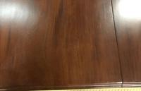 Victorian Mahogany Dining Table with two additional leaves (3 of 11) Victorian Mahogany Dining Table with two additional leaves (3 of 11)