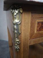 Pair of French Inlaid Mahogany Bedside Cupboards / Night Stands (9 of 14) Pair of French Inlaid Mahogany Bedside Cupboards / Night Stands (9 of 14)