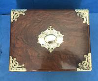 Victorian Brassbound Walnut Cigar Box (19 of 19) Victorian Brassbound Walnut Cigar Box (19 of 19)
