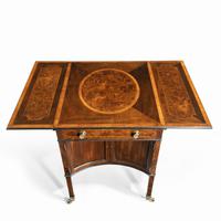 George III Chippendale-style Satinwood Pembroke Table (3 of 14) George III Chippendale-style Satinwood Pembroke Table (3 of 14)