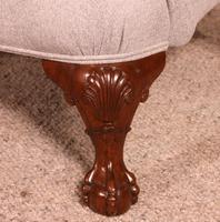 Queen Anne Armchair in Mahogany - 19th Century (9 of 9) Queen Anne Armchair in Mahogany - 19th Century (9 of 9)