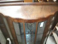 Bow Front Walnut Display Cabinet (2 of 2) Bow Front Walnut Display Cabinet (2 of 2)