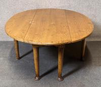 Solid Oak Gateleg Coffee Table / Drop Leaf Coffee Table (6 of 7) Solid Oak Gateleg Coffee Table / Drop Leaf Coffee Table (6 of 7)