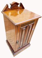 Good Quality Victorian Walnut Bedside Cabinet (5 of 5) Good Quality Victorian Walnut Bedside Cabinet (5 of 5)
