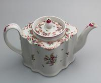 Very Pretty Georgian New Hall Porcelain Lozenge Teapot 195 c.1780 (2 of 8) Very Pretty Georgian New Hall Porcelain Lozenge Teapot 195 c.1780 (2 of 8)