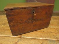 Antique Pine Tuck Box with Old Luggage Labels (18 of 19) Antique Pine Tuck Box with Old Luggage Labels (18 of 19)