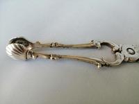Excellent Pair of 18th Century Silver Sugar Nips (4 of 5) Excellent Pair of 18th Century Silver Sugar Nips (4 of 5)