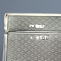 Good & Attractive Art Deco Good Sized Solid Silver Cigarette Box c.1925 (9 of 9) Good & Attractive Art Deco Good Sized Solid Silver Cigarette Box c.1925 (9 of 9)