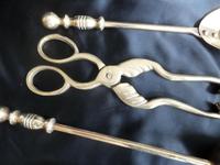 Small Fireside Companion Set Made of Solid Brass (5 of 6) Small Fireside Companion Set Made of Solid Brass (5 of 6)