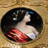 Super large gilt jewel box with Limoges enamel miniature (2 of 5) Super large gilt jewel box with Limoges enamel miniature (2 of 5)