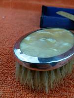 Sterling Silver Hallmarked Small Cased Clothes Brush with Faux Mother of Pearl 1927, Birmingham, G & C Ltd (8 of 12) Sterling Silver Hallmarked Small Cased Clothes Brush with Faux Mother of Pearl 1927, Birmingham, G & C Ltd (8 of 12)