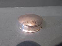 Immaculate George V Period Silver Domed Top Pill Box (6 of 6) Immaculate George V Period Silver Domed Top Pill Box (6 of 6)