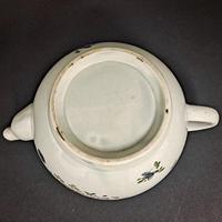 18th Century Liverpool Tea Pot (6 of 6) 18th Century Liverpool Tea Pot (6 of 6)