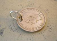 Vintage Pocket Watch Chain Fob 1948 Lucky Silver Sixpence Old 6d Coin Fob (4 of 8) Vintage Pocket Watch Chain Fob 1948 Lucky Silver Sixpence Old 6d Coin Fob (4 of 8)