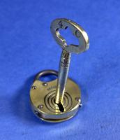 Victorian Brass Working Padlock & Original Key c.1880 (3 of 6) Victorian Brass Working Padlock & Original Key c.1880 (3 of 6)