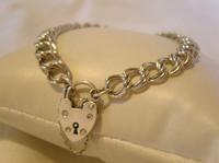 Vintage Sterling Silver Bracelet 1976 Double Curb With Heart Padlock 7 1/2" Length (2 of 11) Vintage Sterling Silver Bracelet 1976 Double Curb With Heart Padlock 7 1/2" Length (2 of 11)