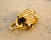 Victorian Pocket Watch Chain Fob 1890s Dainty Antique Gilt Miniature Padlock Fob (6 of 9) Victorian Pocket Watch Chain Fob 1890s Dainty Antique Gilt Miniature Padlock Fob (6 of 9)