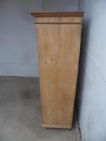Lovely Wide Antique Pine 1 Door Kitchen Storage Cupboard to wax / paint (5 of 8) Lovely Wide Antique Pine 1 Door Kitchen Storage Cupboard to wax / paint (5 of 8)