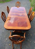 1960's Mahogany Pull Out Table with Set of 6 Dining Chairs.4+2 Carvers (4 of 14) 1960's Mahogany Pull Out Table with Set of 6 Dining Chairs.4+2 Carvers (4 of 14)