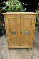 Lovely Old Stripped Pine Food Cupboard / Linen / Larder / Storage - We Deliver! (2 of 9) Lovely Old Stripped Pine Food Cupboard / Linen / Larder / Storage - We Deliver! (2 of 9)
