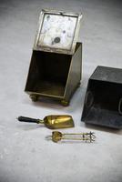 Henry Loveridge Arts & Crafts Brass Coal Scuttle (13 of 15) Henry Loveridge Arts & Crafts Brass Coal Scuttle (13 of 15)