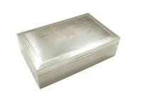 Heavy Antique Sterling Silver Cigarette Box 1918 (6 of 10) Heavy Antique Sterling Silver Cigarette Box 1918 (6 of 10)