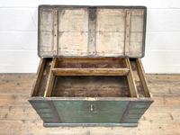 Large Distressed Painted Metal Bound Trunk (7 of 10) Large Distressed Painted Metal Bound Trunk (7 of 10)