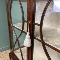 Spectacular Edwardian Chippendale Design Antique Display Cabinet (2 of 9) Spectacular Edwardian Chippendale Design Antique Display Cabinet (2 of 9)