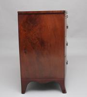 Early 19th Century Mahogany Bowfront Chest with Slide (4 of 12) Early 19th Century Mahogany Bowfront Chest with Slide (4 of 12)