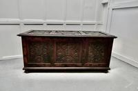 Large 18th Century Carved Oak Coffer (2 of 7) Large 18th Century Carved Oak Coffer (2 of 7)