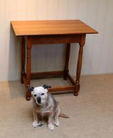 Light Oak Side Table (2 of 8) Light Oak Side Table (2 of 8)