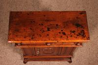 Small Italian Renaissance Credenza in Walnut c.1600 with Coat of Arms (6 of 11) Small Italian Renaissance Credenza in Walnut c.1600 with Coat of Arms (6 of 11)
