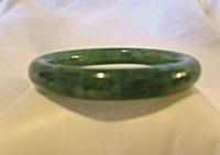 Vintage Jade Bangle 1970s Spinach Green Bracelet 7" Length Heavy 42.9 Grams (5 of 5) Vintage Jade Bangle 1970s Spinach Green Bracelet 7" Length Heavy 42.9 Grams (5 of 5)