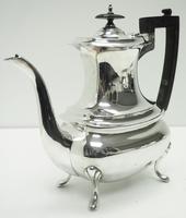 Impressive 5 Piece Silver Tea & Coffee Set Walker & Hall Sheffield 1917 (10 of 17) Impressive 5 Piece Silver Tea & Coffee Set Walker & Hall Sheffield 1917 (10 of 17)