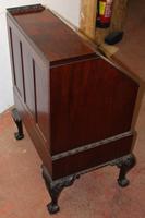 1900's Small Neat Mahogany Bureau with Green Leather (5 of 5) 1900's Small Neat Mahogany Bureau with Green Leather (5 of 5)
