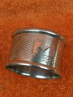Vintage Sterling Silver Hallmarked 1960 Napkin Ring, Preece & Williscombe, London (5 of 6) Vintage Sterling Silver Hallmarked 1960 Napkin Ring, Preece & Williscombe, London (5 of 6)