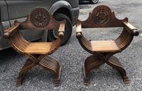 Important Pair Savonarola Walnut Chairs (5 of 7) Important Pair Savonarola Walnut Chairs (5 of 7)