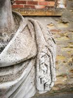 Large Composite Stone Statue On Column - Julius Cesar (9 of 11) Large Composite Stone Statue On Column - Julius Cesar (9 of 11)