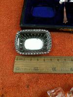 Antique Sterling Silver Hallmarked Cased Salts 1909 & 1923 Spoons J Collyer & Co Ltd (6 of 11) Antique Sterling Silver Hallmarked Cased Salts 1909 & 1923 Spoons J Collyer & Co Ltd (6 of 11)