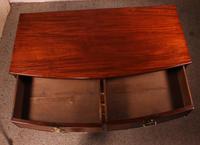 Bowfront Chest of Drawers Early 19 Century in Mahogany from England (10 of 11) Bowfront Chest of Drawers Early 19 Century in Mahogany from England (10 of 11)