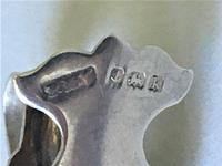 Edwardian Silver 'Shield' Napkin Clip (3 of 8) Edwardian Silver 'Shield' Napkin Clip (3 of 8)