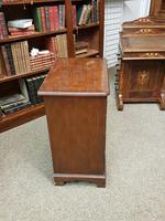 Small Antique Style Chest (3 of 4) Small Antique Style Chest (3 of 4)