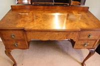 Antique Burr Walnut, Triple Mirror Shaped Dressing Table (7 of 12) Antique Burr Walnut, Triple Mirror Shaped Dressing Table (7 of 12)