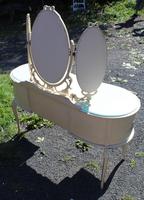 1960s White Dressing Table with Triple Mirror & Glass Top (4 of 4) 1960s White Dressing Table with Triple Mirror & Glass Top (4 of 4)