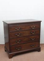 Very Fine Georgian Mahogany Chest of Drawers